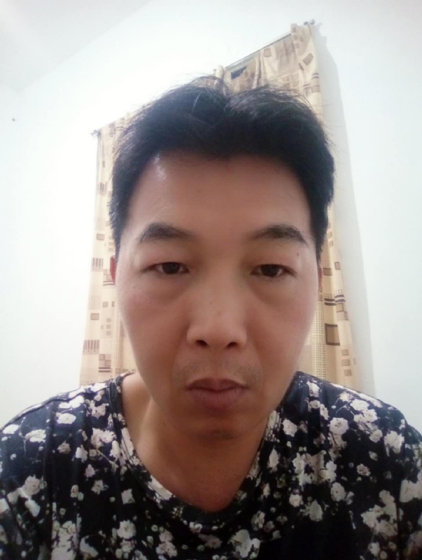 繁华哀伤的第一张照片--永安征婚网