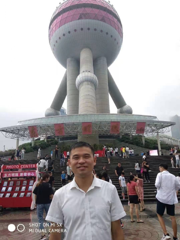 小猫吃老鼠的第一张照片--永安征婚网