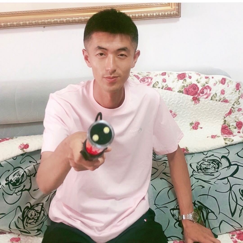 转身留下孤独的她的第一张照片--永安征婚网
