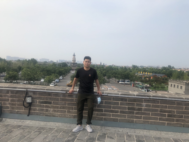 123.向左向右的第一张照片--永安征婚网